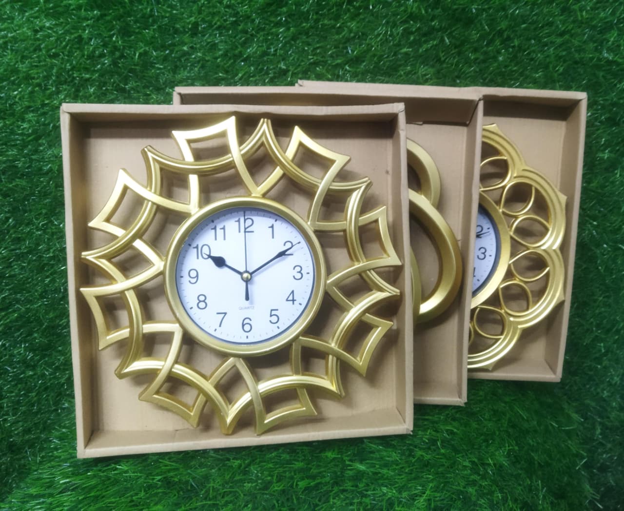 gold clock